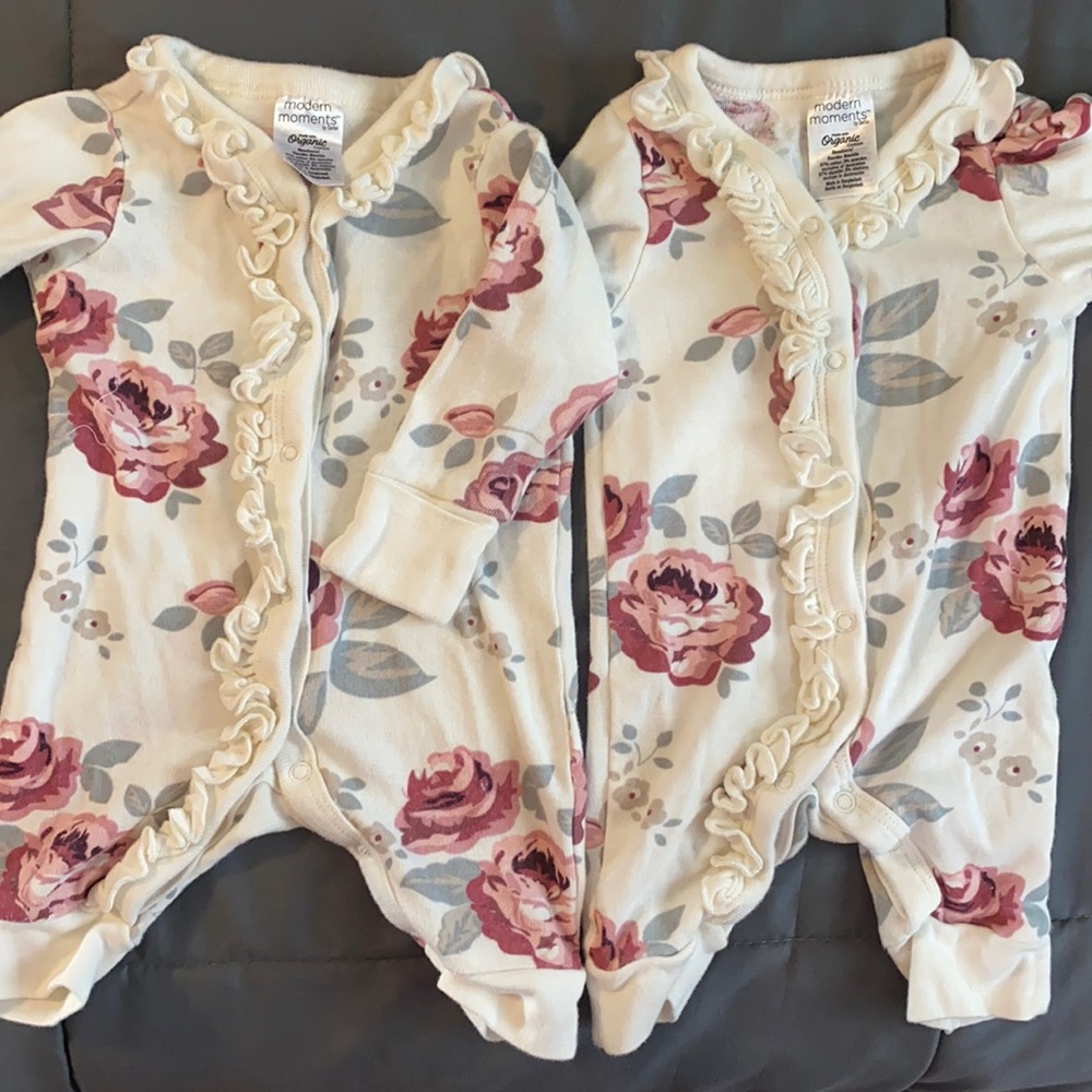 Matching newborn sleepers